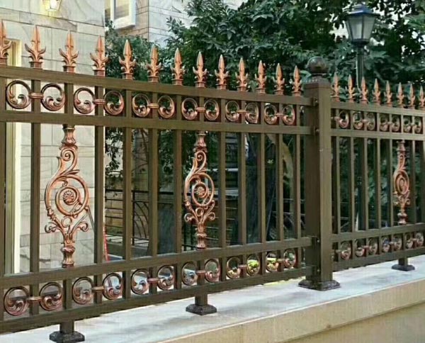 十堰鋁藝護(hù)欄廠家分析如何判斷護(hù)欄材質(zhì)質(zhì)量