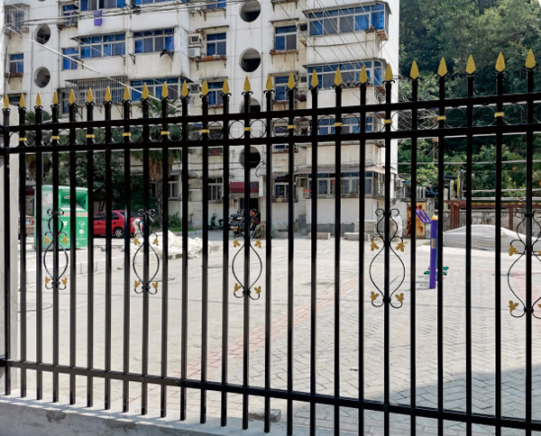 十堰鐵藝護(hù)欄的維護(hù)常識(shí)是什么？